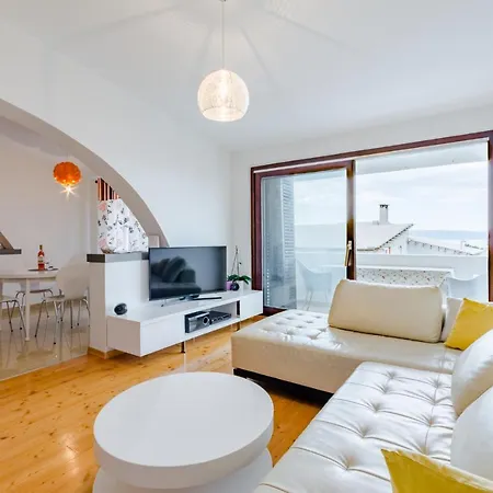 Flor De Lis * Podstrana