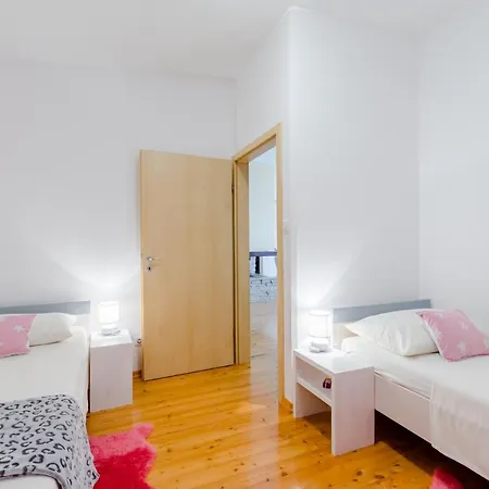 Flor De Lis Apartman