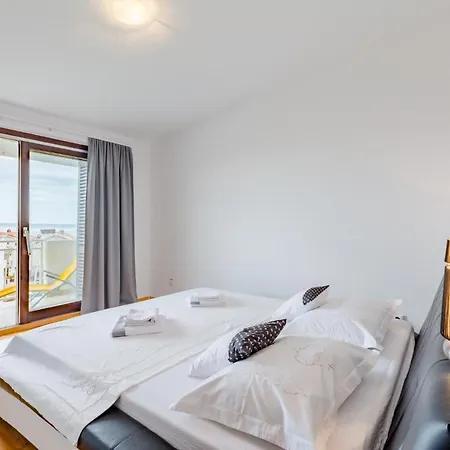 Apartman Flor De Lis