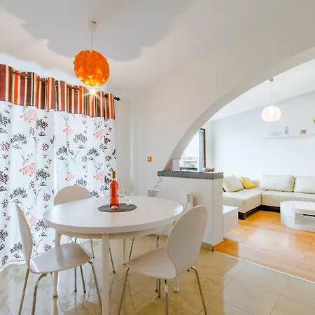 Flor De Lis Apartment Podstrana